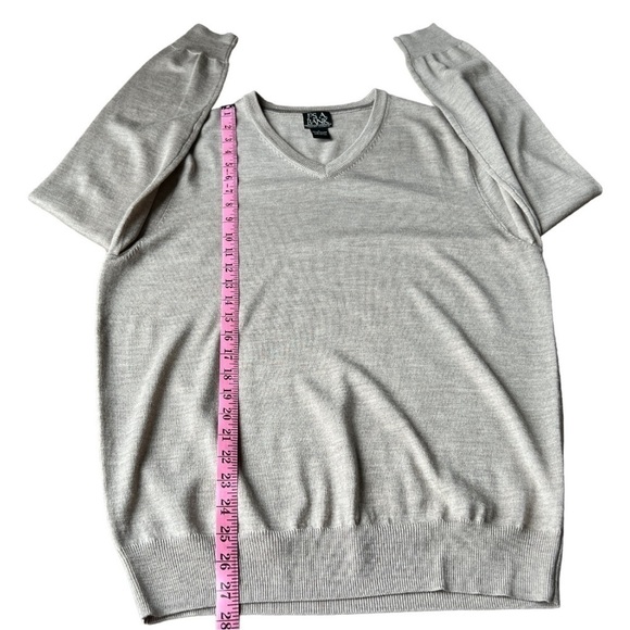 Jos. A. Bank Traveller’s Collection Men’s Tan Merino Wool Vneck Sweater, Large - Picture 8 of 9